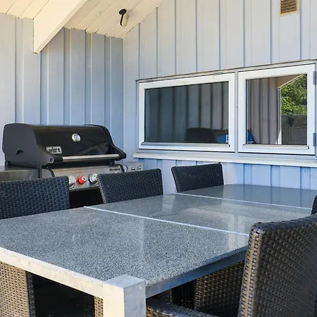 4 Star In Praesto-by Traum Casa de Férias Præstø