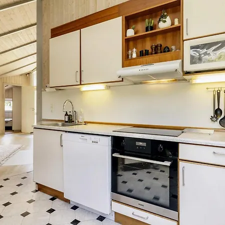 4 Star In Praesto-by Traum Nyaraló Præstø