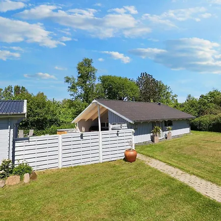 4 Star In Praesto-by Traum Præstø