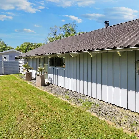 4 Star In Praesto-by Traum Præstø