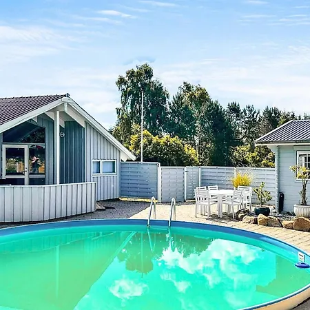 4 Star In Praesto-by Traum Præstø