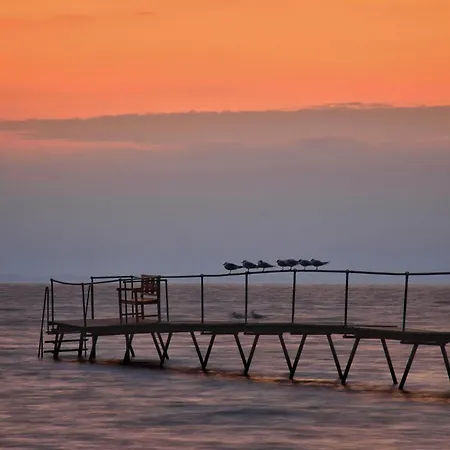 4 Star In Praesto-by Traum Nyaraló Præstø